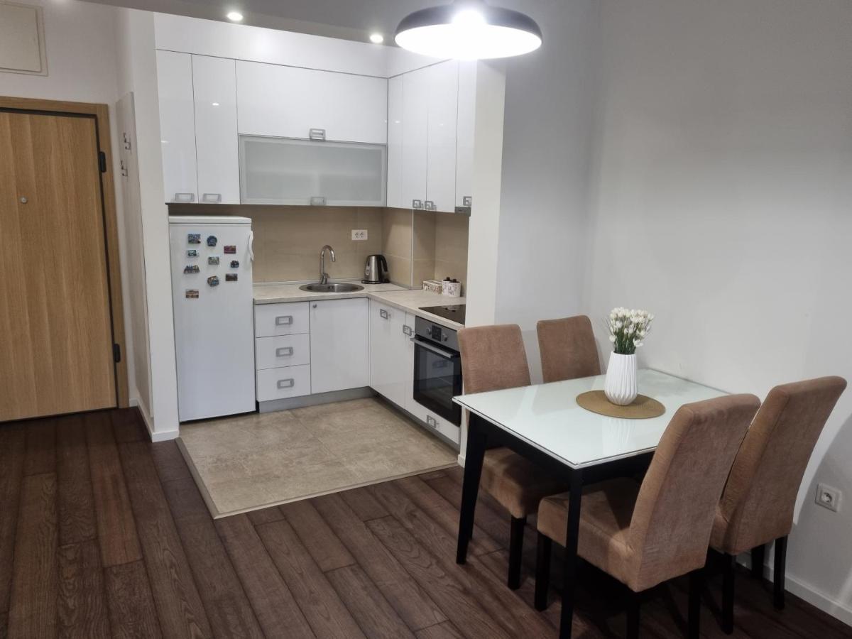 Stan Na Dan Podgorica Apartman Kültér fotó