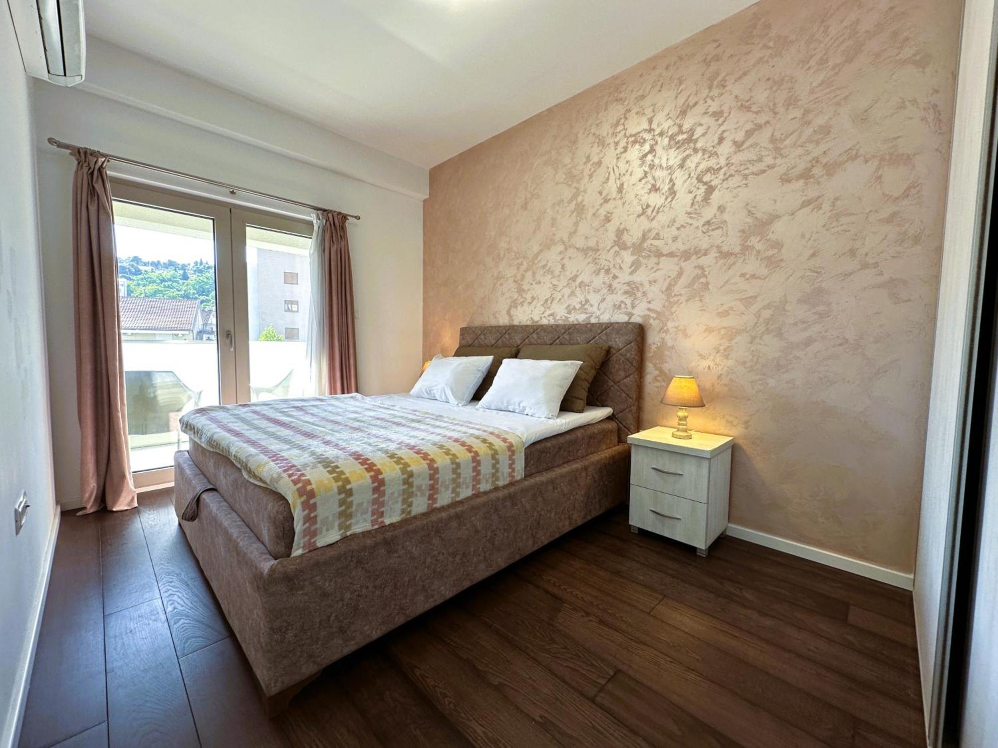 Stan Na Dan Podgorica Apartman Kültér fotó